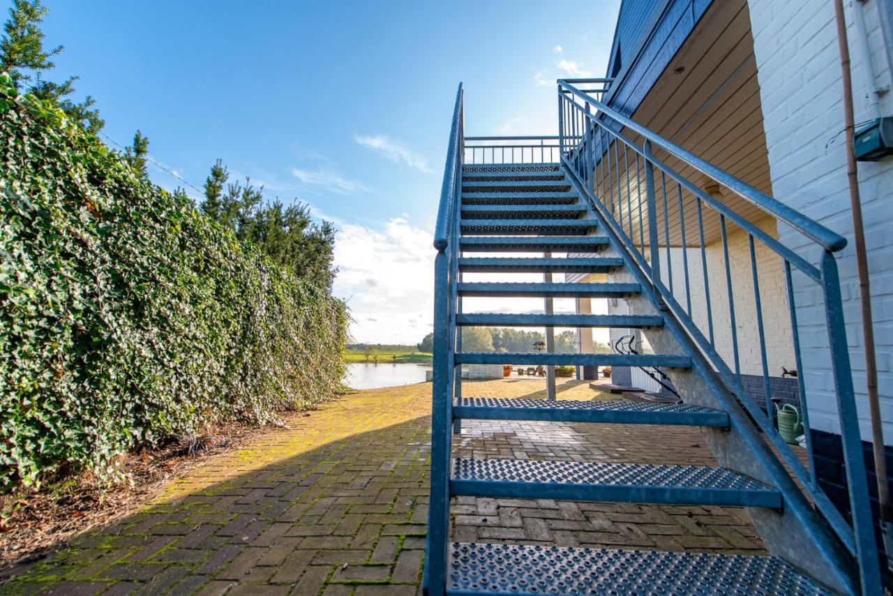 Vakantie Aan De Maas Broekhuizen  Exterior foto